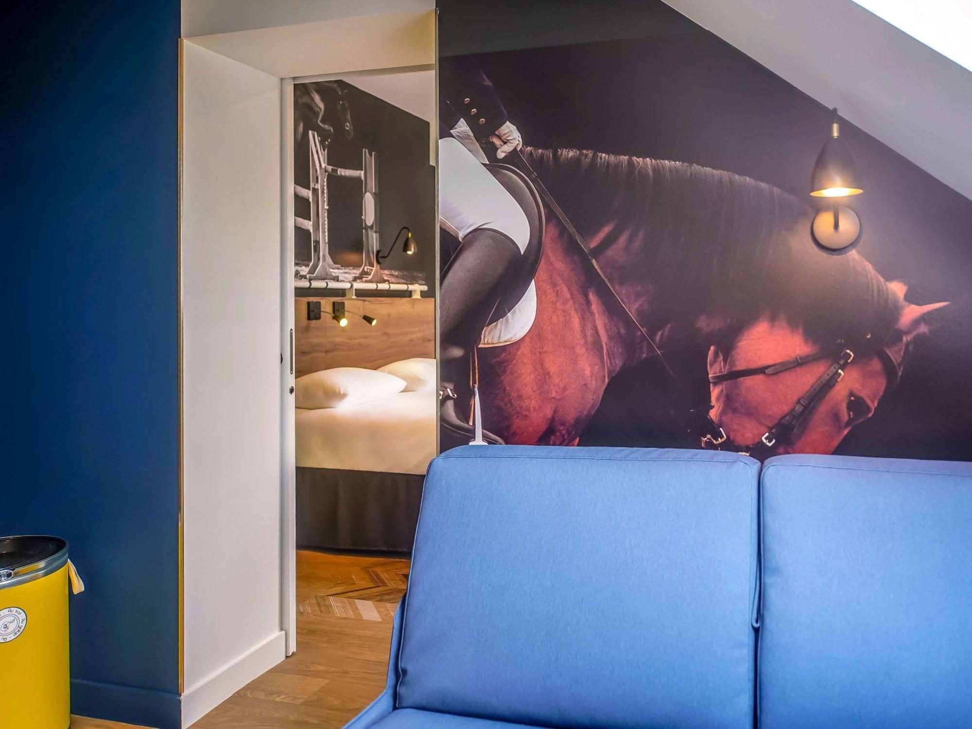 Ibis Styles Saumur Gare Centre Exterior foto