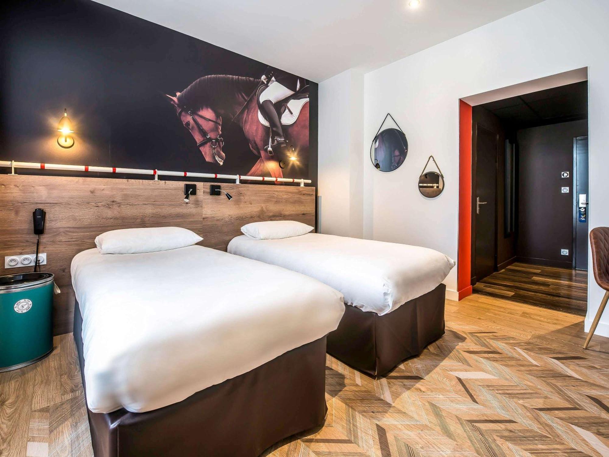 Ibis Styles Saumur Gare Centre Exterior foto