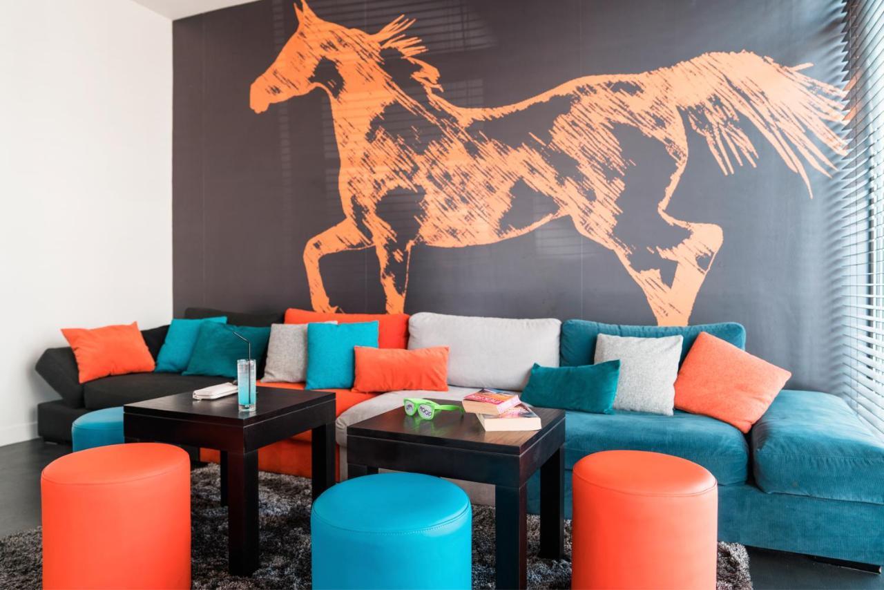 Ibis Styles Saumur Gare Centre Exterior foto